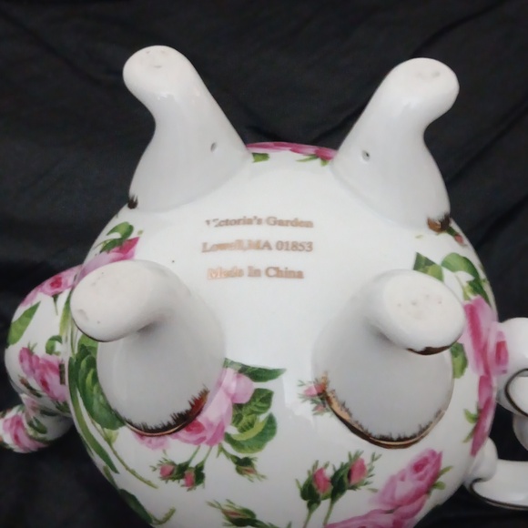 Vintage Victoria.s Garden Porcelain Teapot - Picture 7 of 7